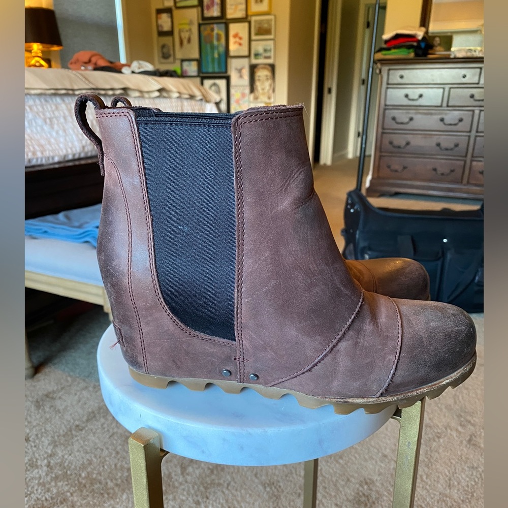 Sorel wedge boots, size 10